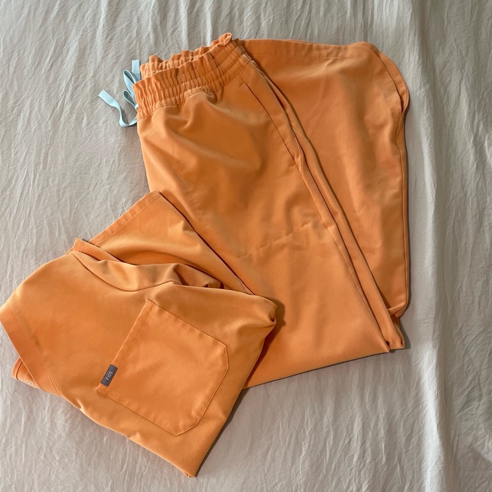 Figs Shaka Orange scrub set with pants and top